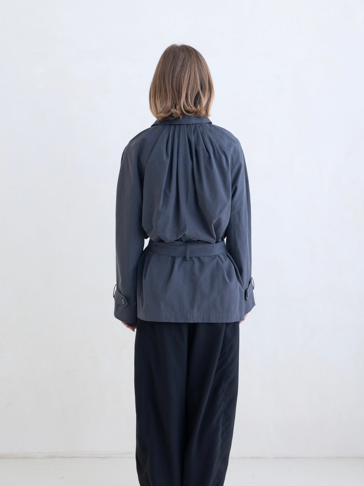 Belle Anna Laurel Trench Mini in Charcoal
