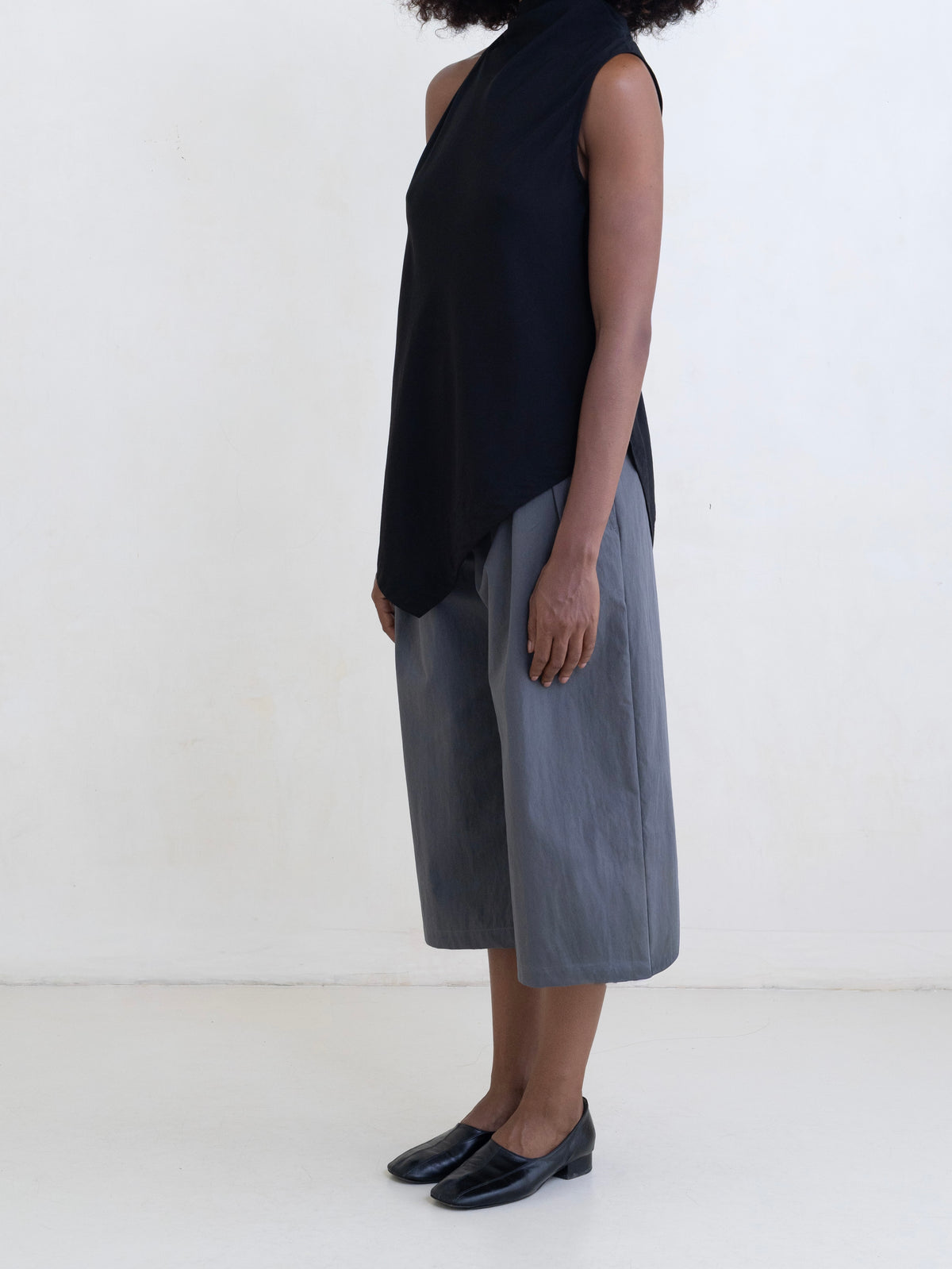 Belle Anna Rue Pant in Grey