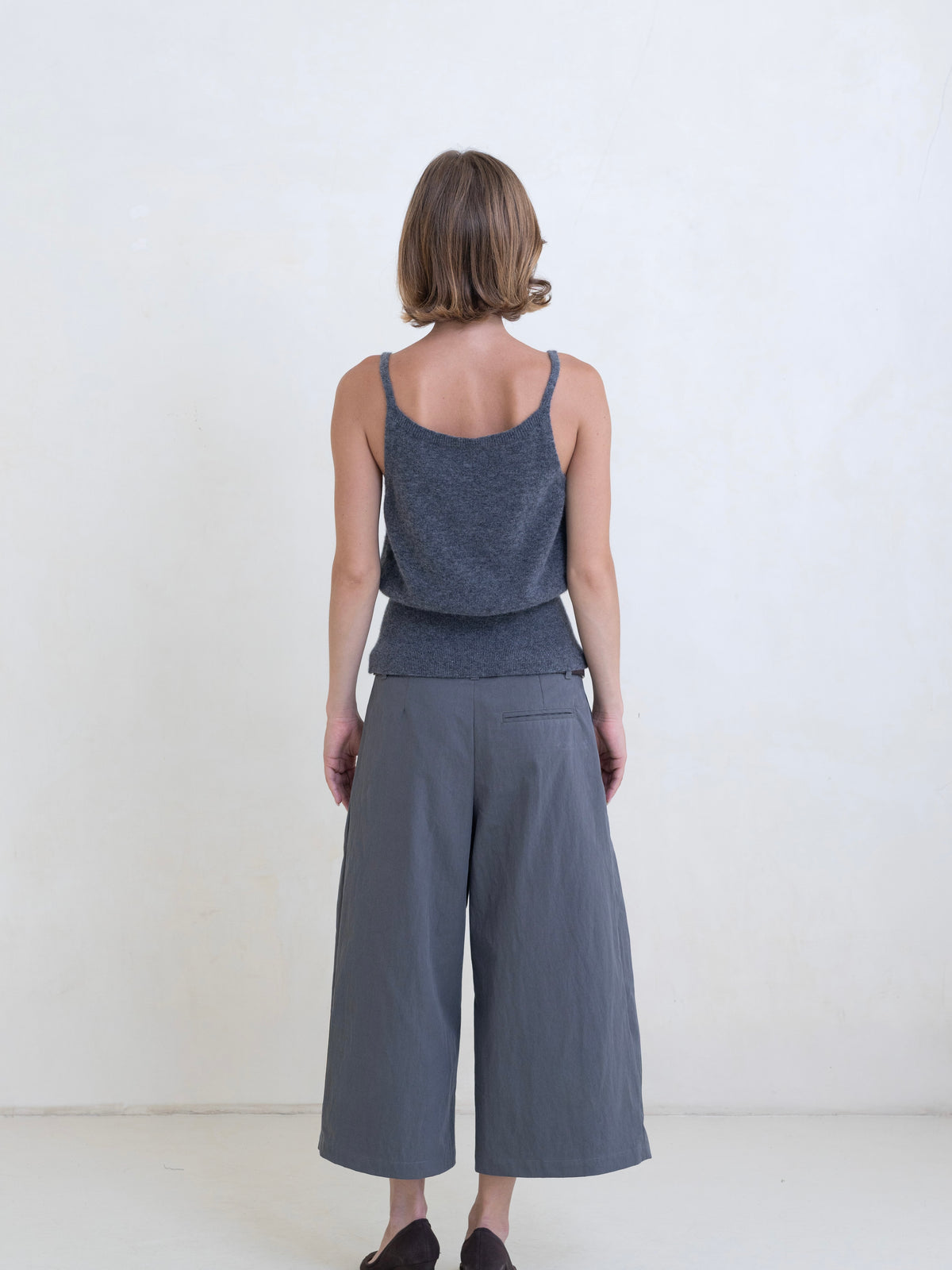 Belle Anna Terrace Top in Grey