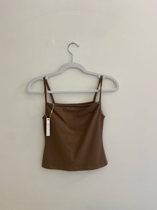 Non Private 2-Way Singlet in Taupe