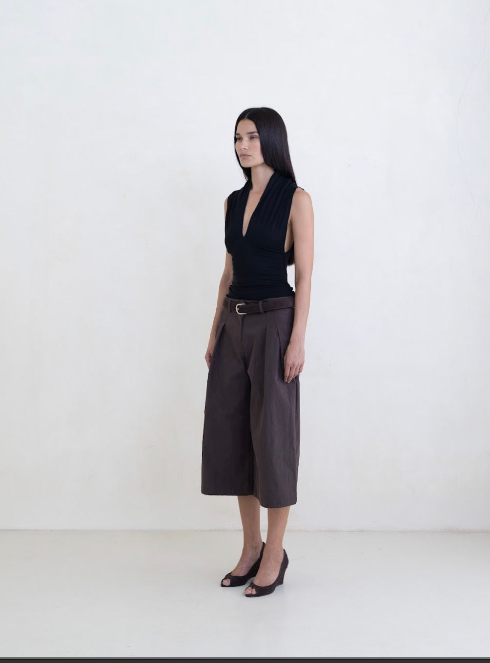 Belle Anna Rue Pant in Brown