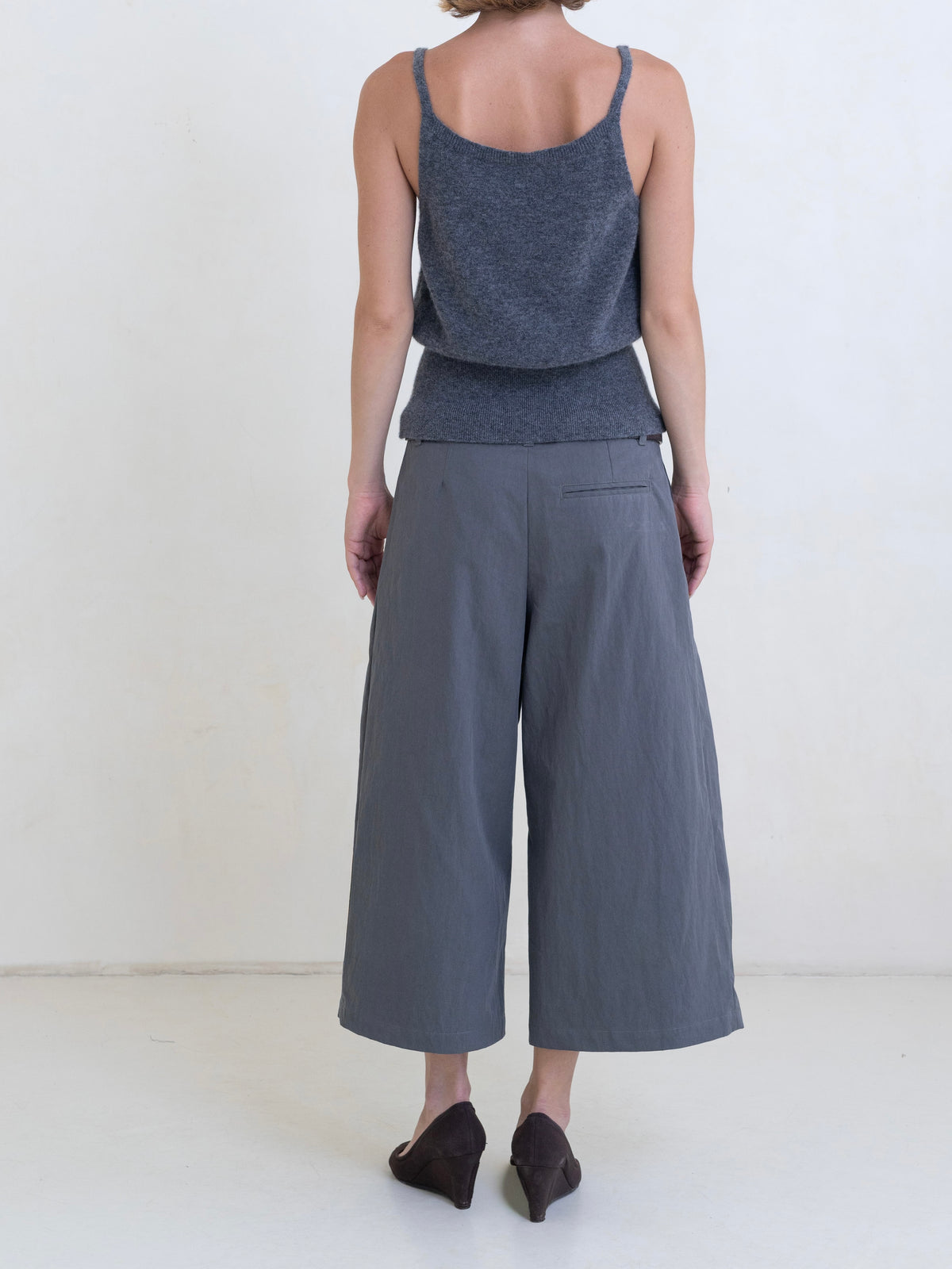 Belle Anna Rue Pant in Grey