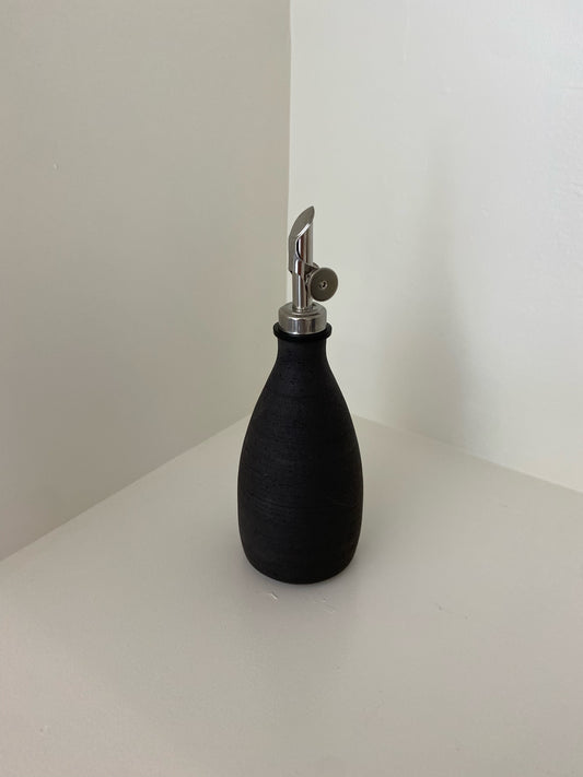 ELI WEST Dark Cruet 06