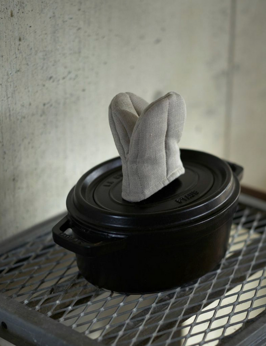 Fog Linen Oven Mitt in Natural