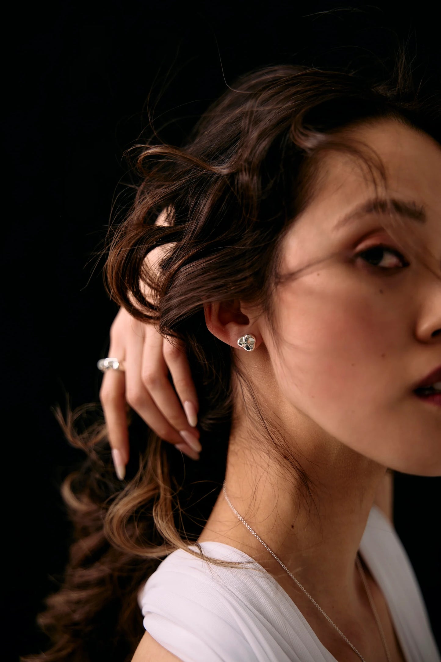 Seola Atelier Floré Studs in Silver
